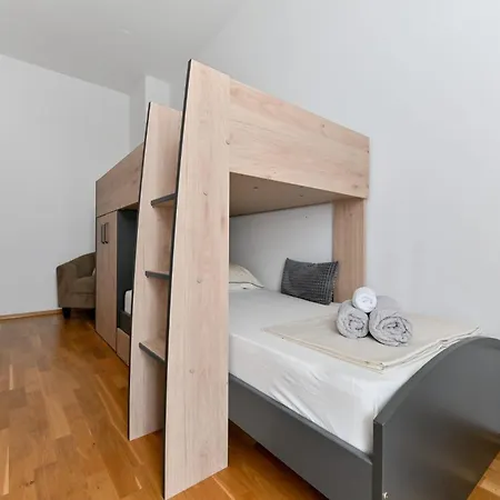 Apartman N&m * Zadar